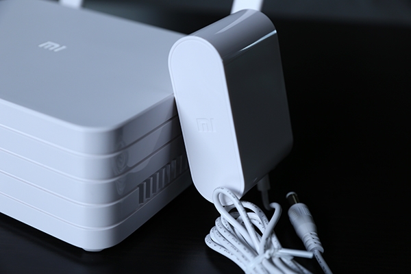 「唯物」全新小米路由器“只見(jiàn)新人笑，不聞舊人哭”
